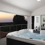 Euphoria Mit Pool- Sauna Und Whirlpool By Interhome Nyaraló Višnjan