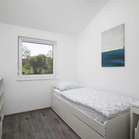 Dom wakacyjny Euphoria Mit Pool- Sauna Und Whirlpool By Interhome *